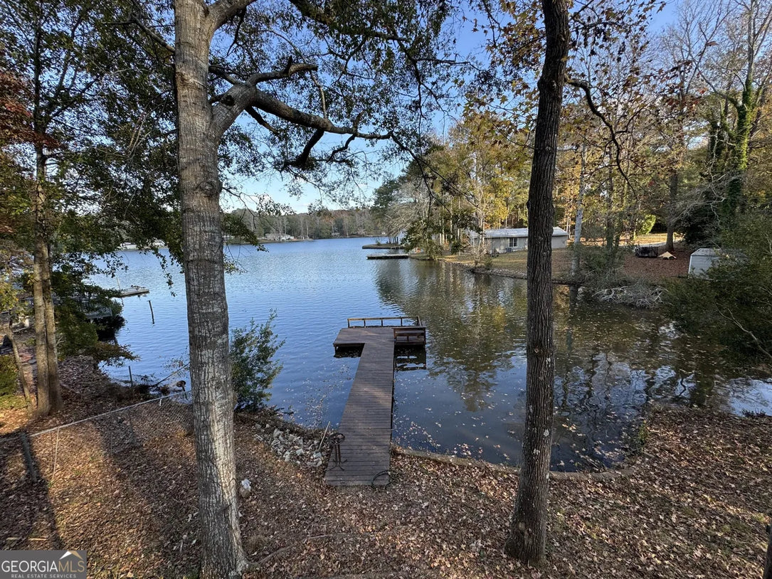 Newly Finished Manufactured Home with a Lake View