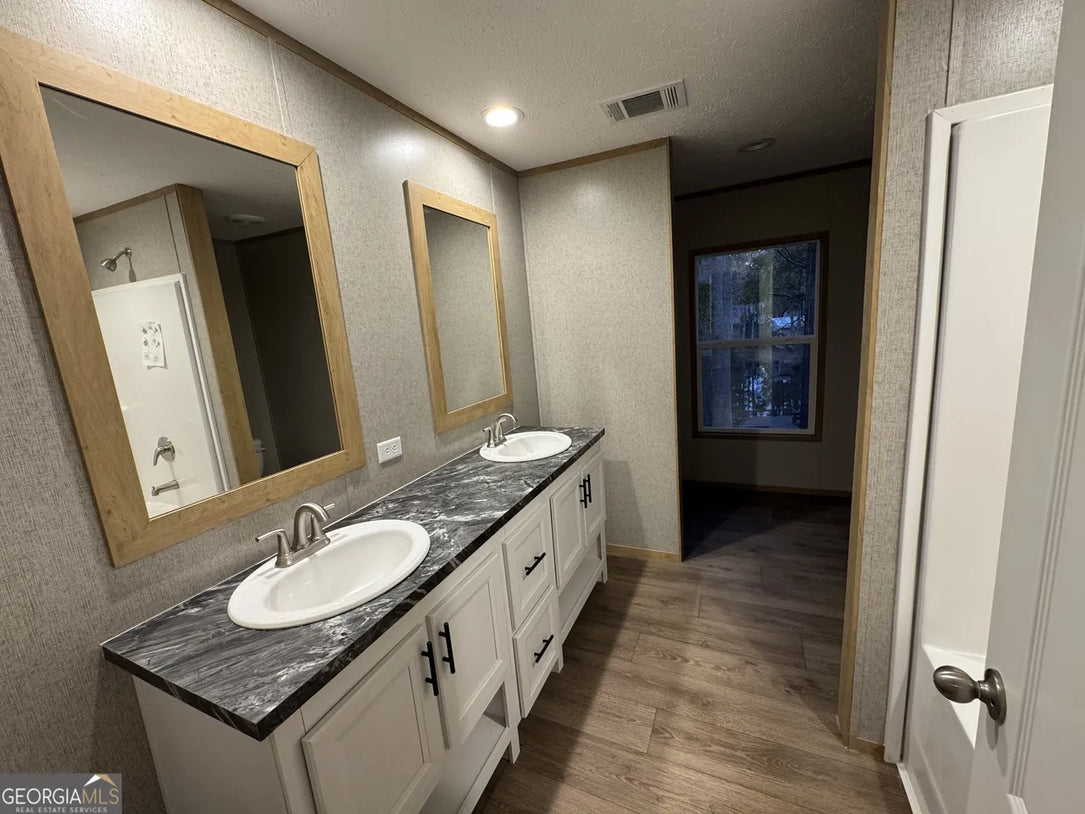 Newly Finished Manufactured Home with a Lake View