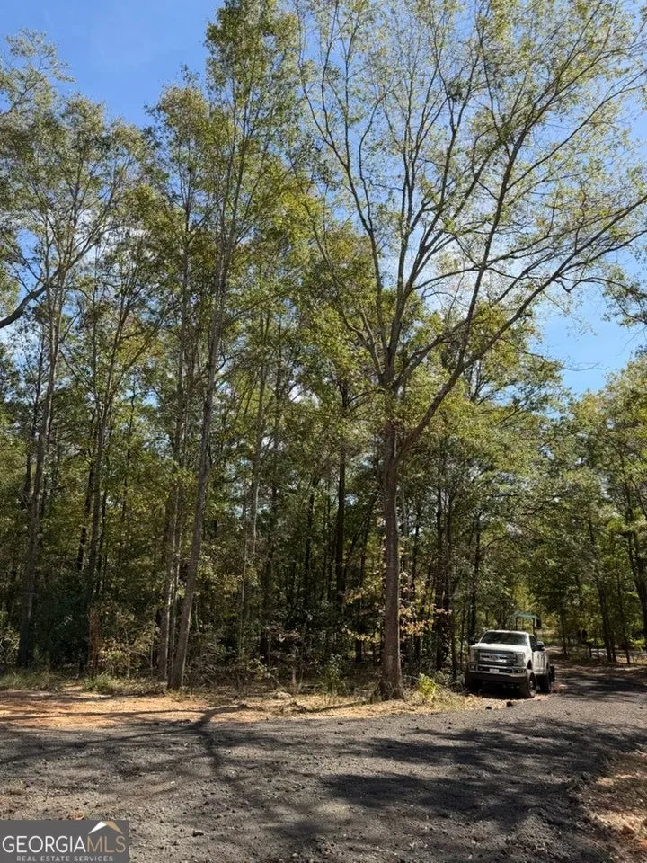 New, Spacious 3BR Home with Open Floor Plan on 1 Acre