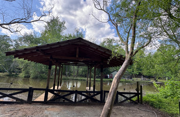 Waterfront Living on Lake Harding - Charming Rustic Cabin Retreat with Modern Comforts-7